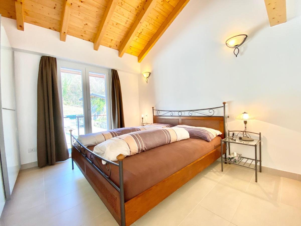 Appartamento Roggiolo Luino Luaran gambar
