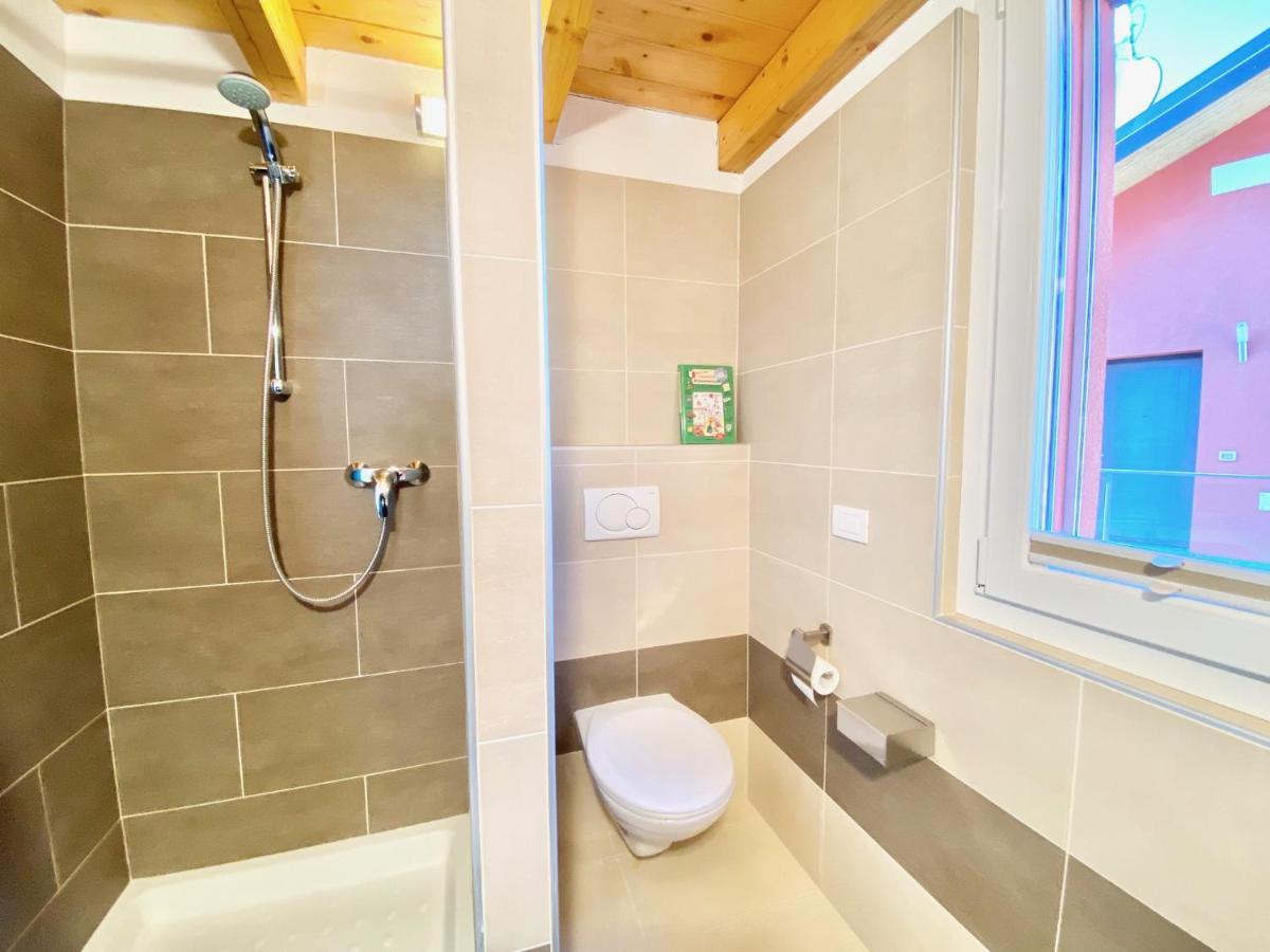 Appartamento Roggiolo Luino Luaran gambar