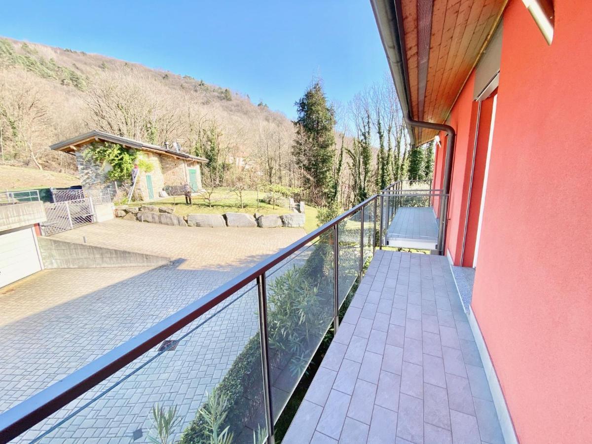 Appartamento Roggiolo Luino Luaran gambar